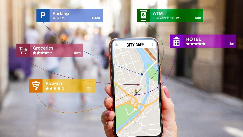augmented-reality-technology-being-used-navigation-location-based-apps-1