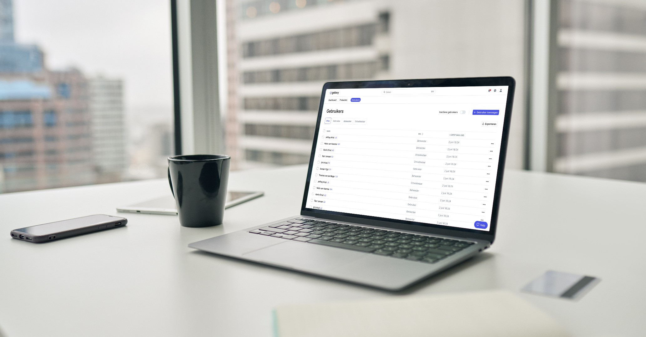 laptop-computer-with-white-mock-up-empty-blank-scr-2023-05-30-11-30-29-utc-galaxy-(1)